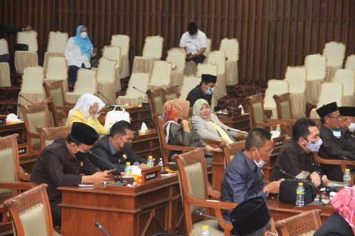 Rapat Paripurna DPRD Provinsi Bengkulu Sahkan APBD-P