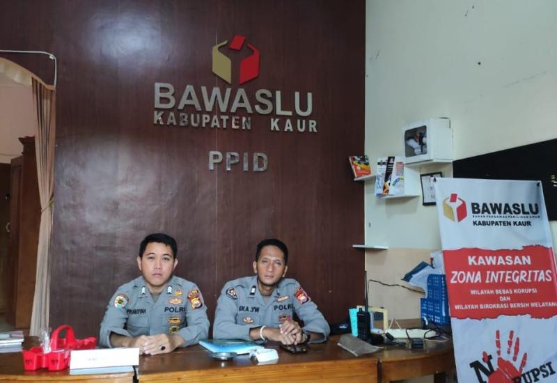 Dalam Rangka OMB 2023, Personel Polres Kaur Patroli di Kantor Bawaslu 