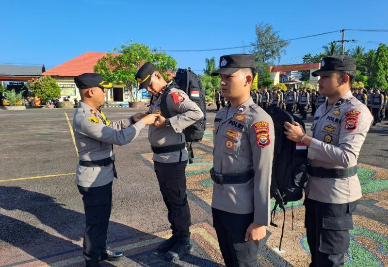 Pimpin Apel Pergeseran Pasukan Pengamanan TPS Pemilu 2024, Wakapolres Ingatkan Personel Jaga Netralitas 