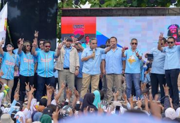 Puluhan Ribu Masyarakat Tegal dan Brebes Padati Kampanye Akbar Prabowo-Gibran 