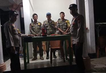Patroli KRYD, Personel Polsek Kaur Selatan Awasi dan Pantau Kamtibmas di Seputaran Wilkum 
